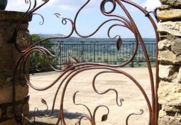 Corcelles Gate